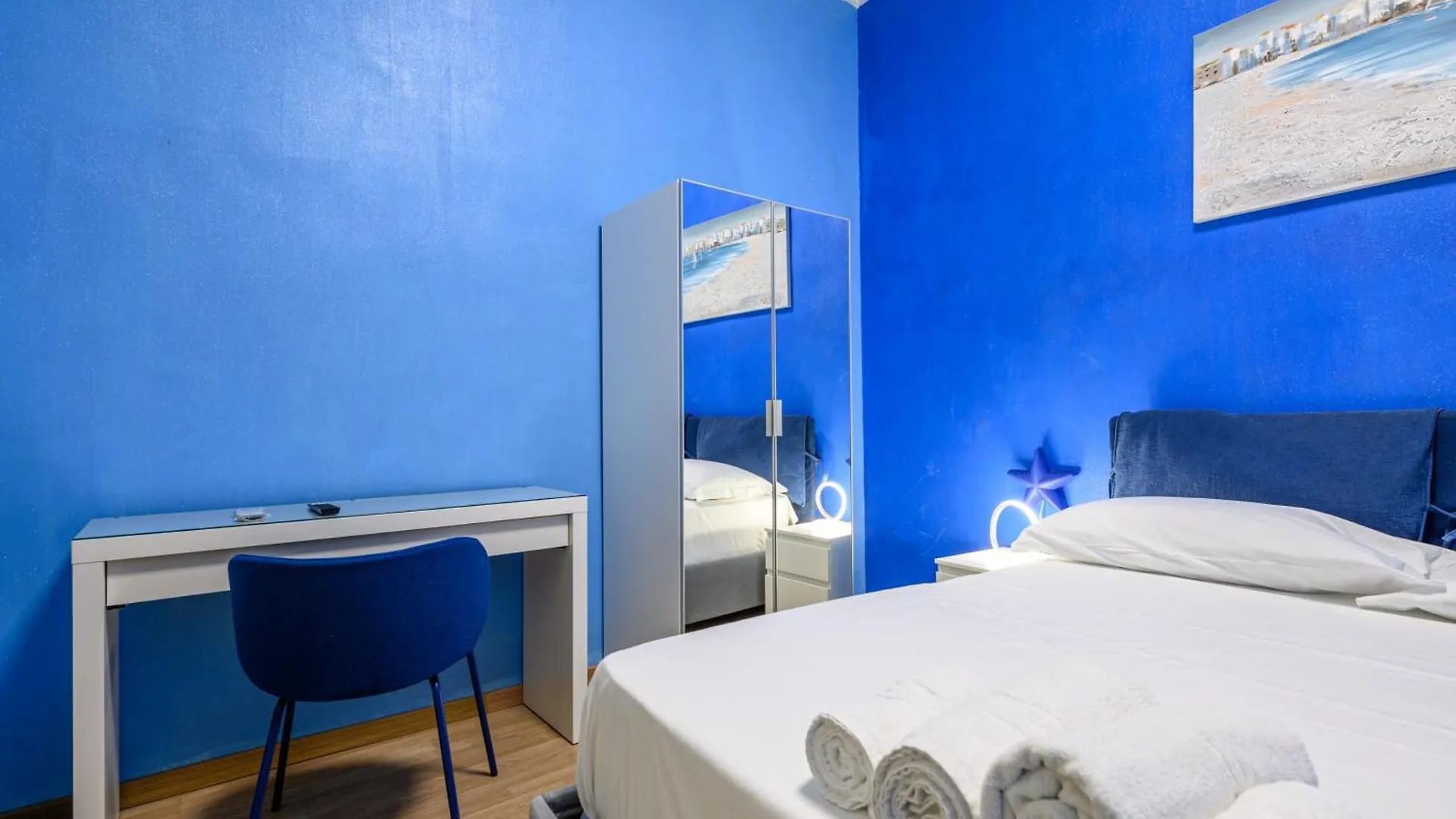 Apartment Via Nuova Marina 121 - Appartamento 2 Naples Italy