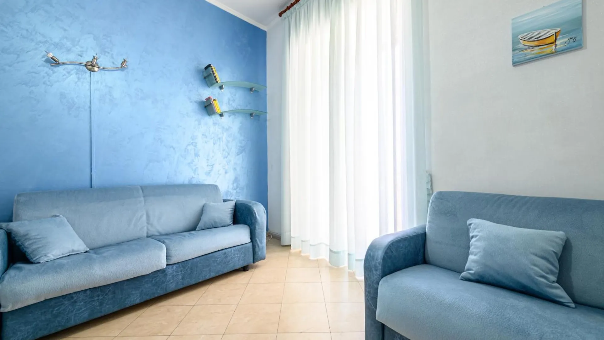 Via Nuova Marina 121 - Appartamento 2 Naples